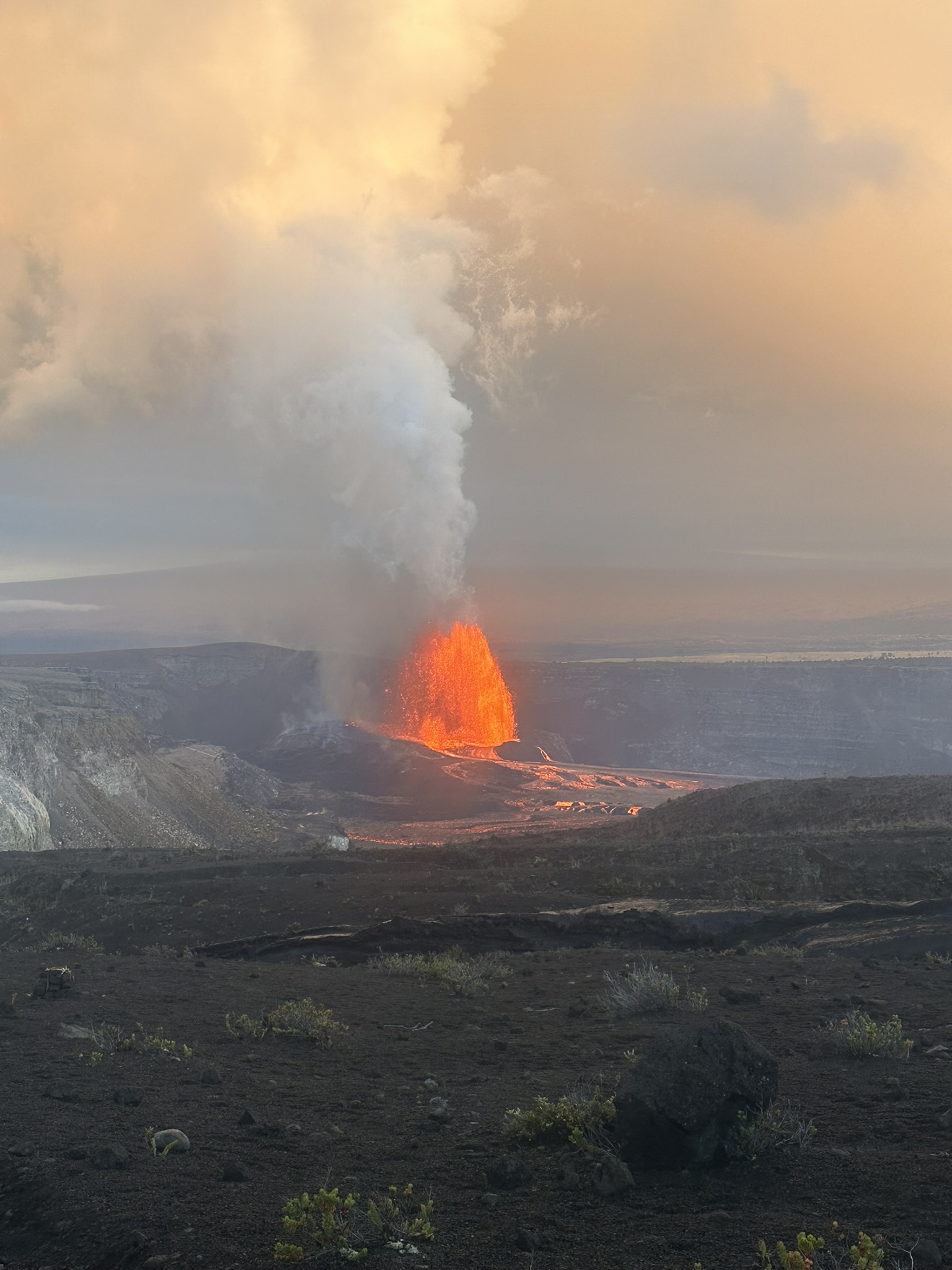 Hawaii - Kilauea Erupting - Image 606
