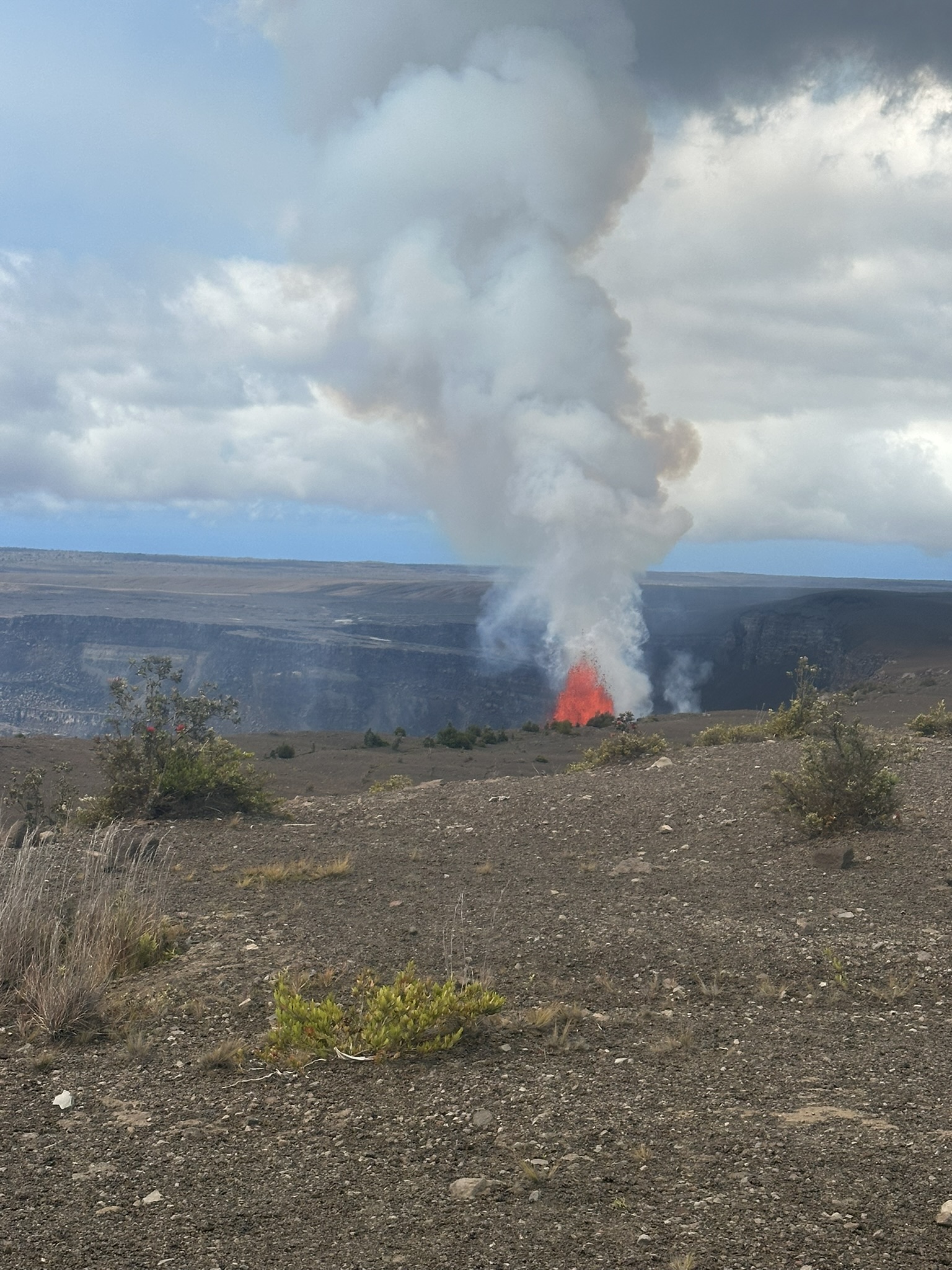 Hawaii - Kilauea Erupting - Image 704